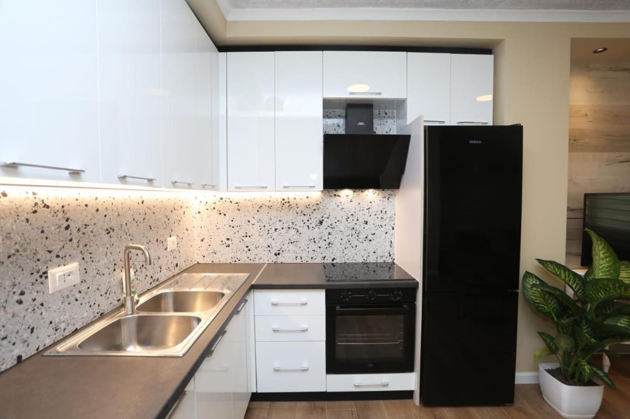 David Center Apartment Тирана Экстерьер фото
